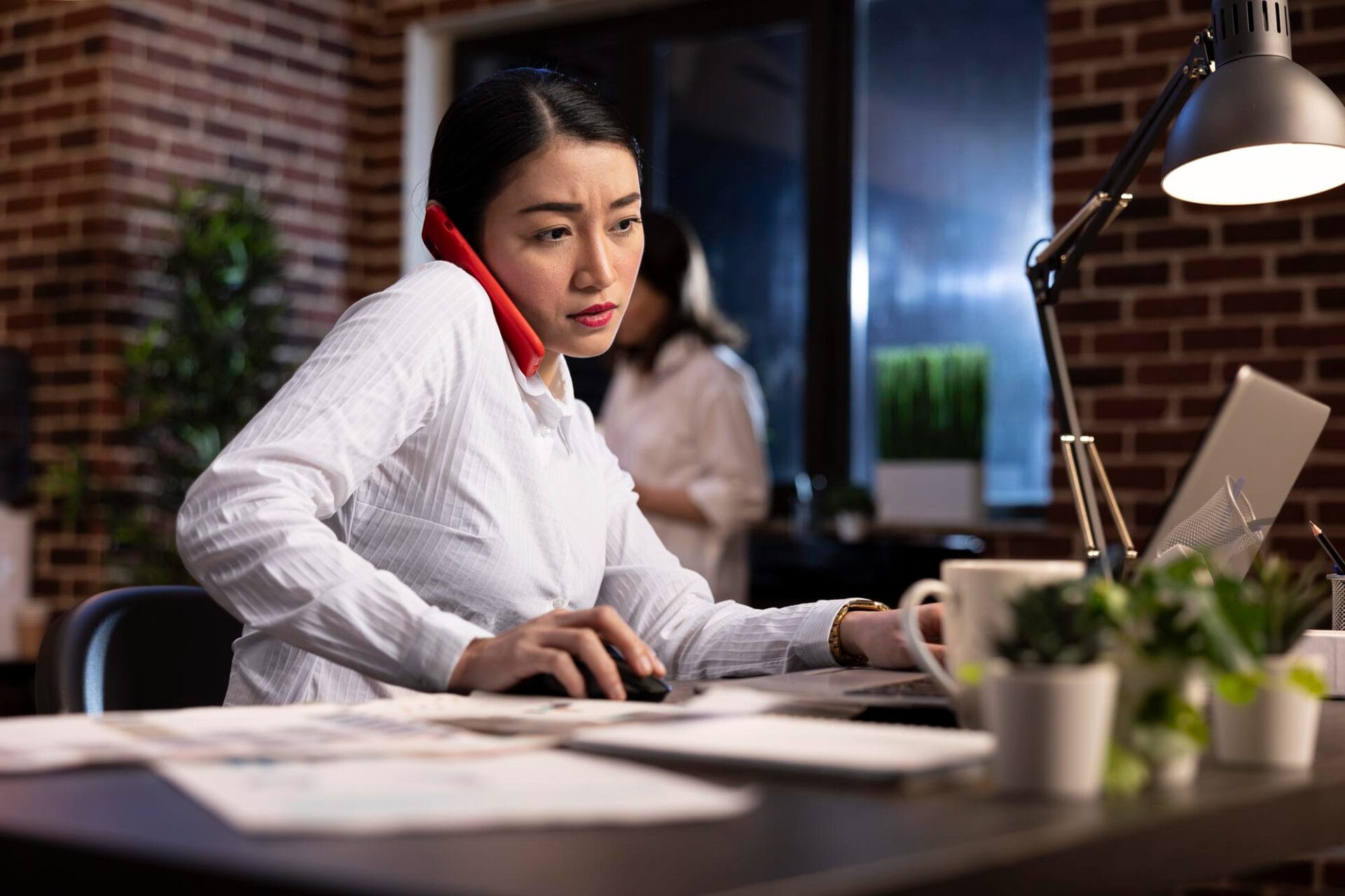 Do I really need an ergonomic chair if I sit for long hours?